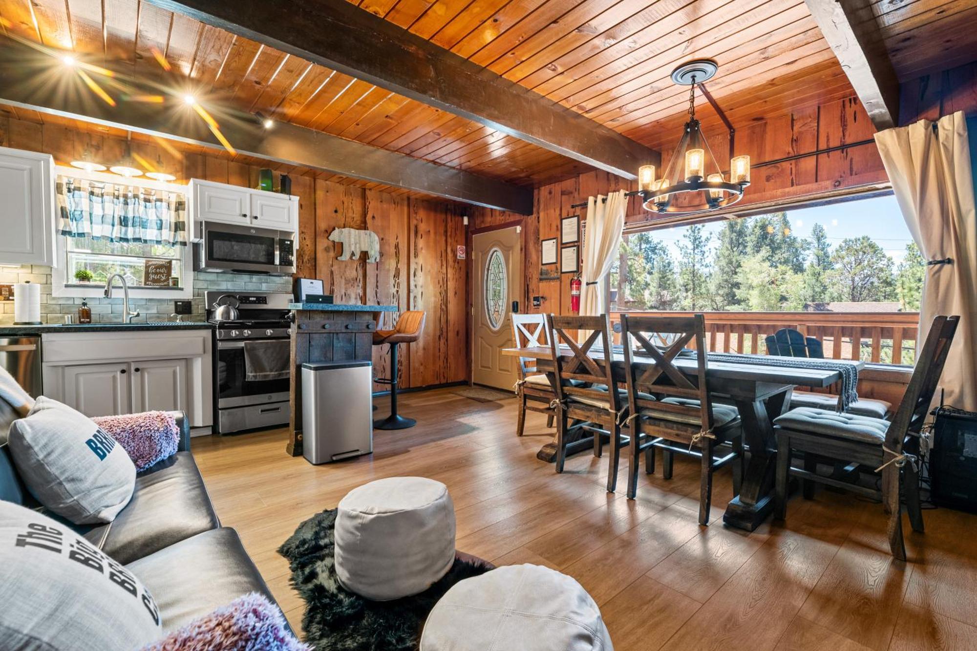 Holiday home Cozy Near And The Village +mtn Views Big Bear City