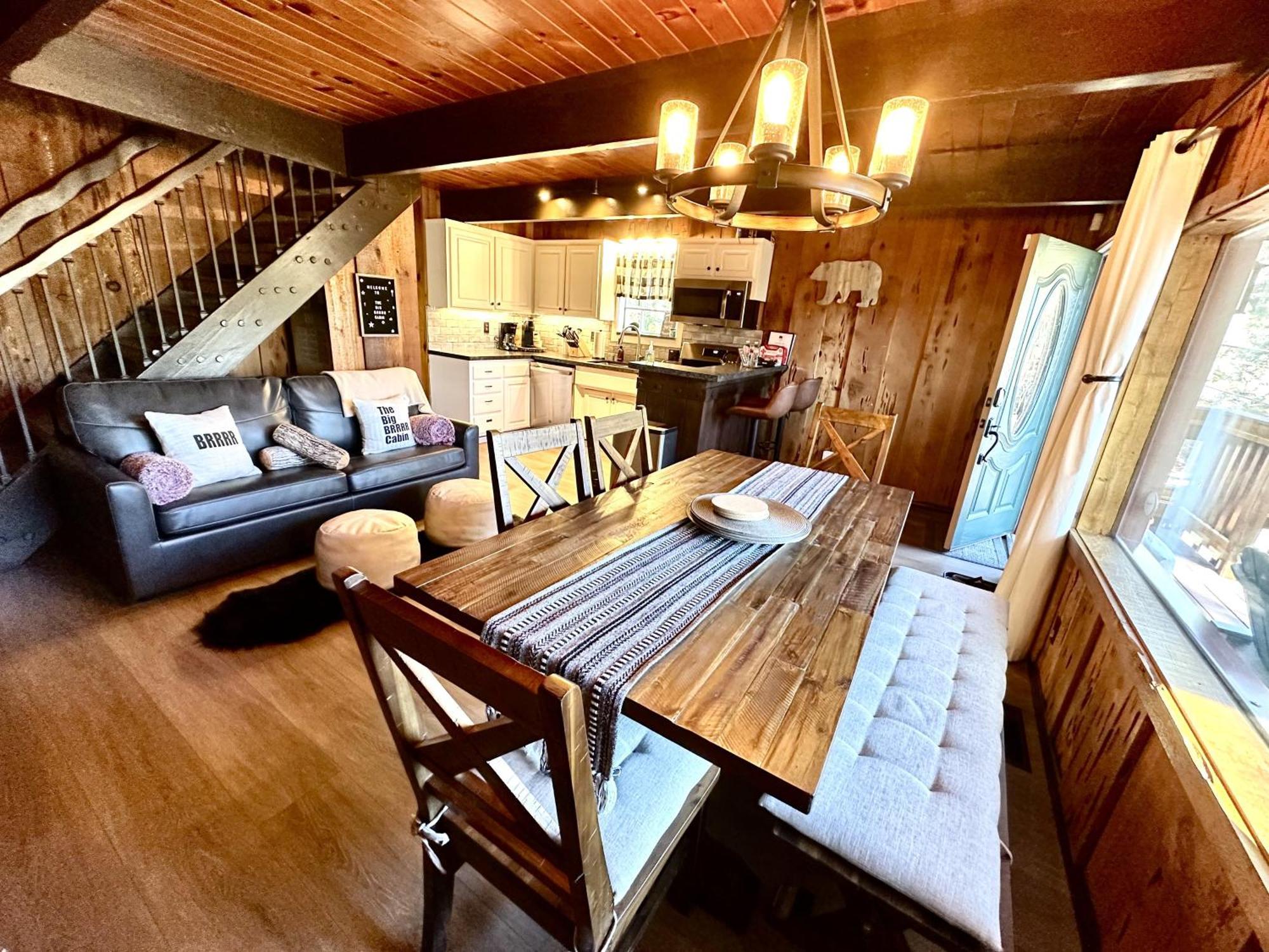 Cozy Near And The Village +mtn Views *